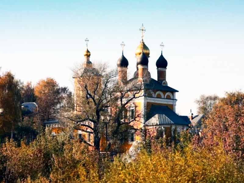 Экскурсии по Подмосковью. Переночевать на базе отдыха Причал
